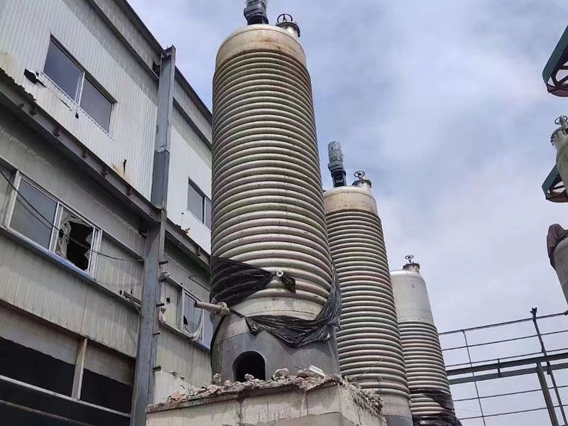 50立方發(fā)酵罐4台，15立方發(fā)酵罐2台，1.5立方發(fā)酵罐2台，資料齊全，安裝未用，需要的聯系