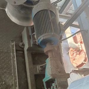 1噸單效強制循環蒸發(fā)器到貨 材質316 有需要的聯系