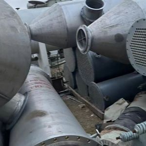 出售5噸全钛材三效強制循環蒸發(fā)器一套,圖紙配置清單齊全,歡迎定購