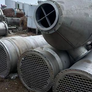 出售5噸全钛材三效強制循環蒸發(fā)器一套,圖紙配置清單齊全,歡迎定購