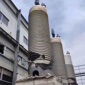 50立方發(fā)酵罐4台，15立方發(fā)酵罐2台，1.5立方發(fā)酵罐2台，資料齊全，安裝未用，需要的聯系