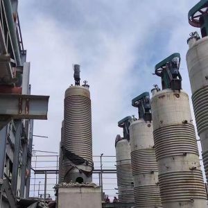 50立方發(fā)酵罐4台，15立方發(fā)酵罐2台，1.5立方發(fā)酵罐2台，資料齊全，安裝未用，需要的聯系