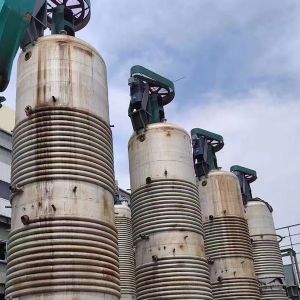 50立方發(fā)酵罐4台，15立方發(fā)酵罐2台，1.5立方發(fā)酵罐2台，資料齊全，安裝未用，需要的聯系